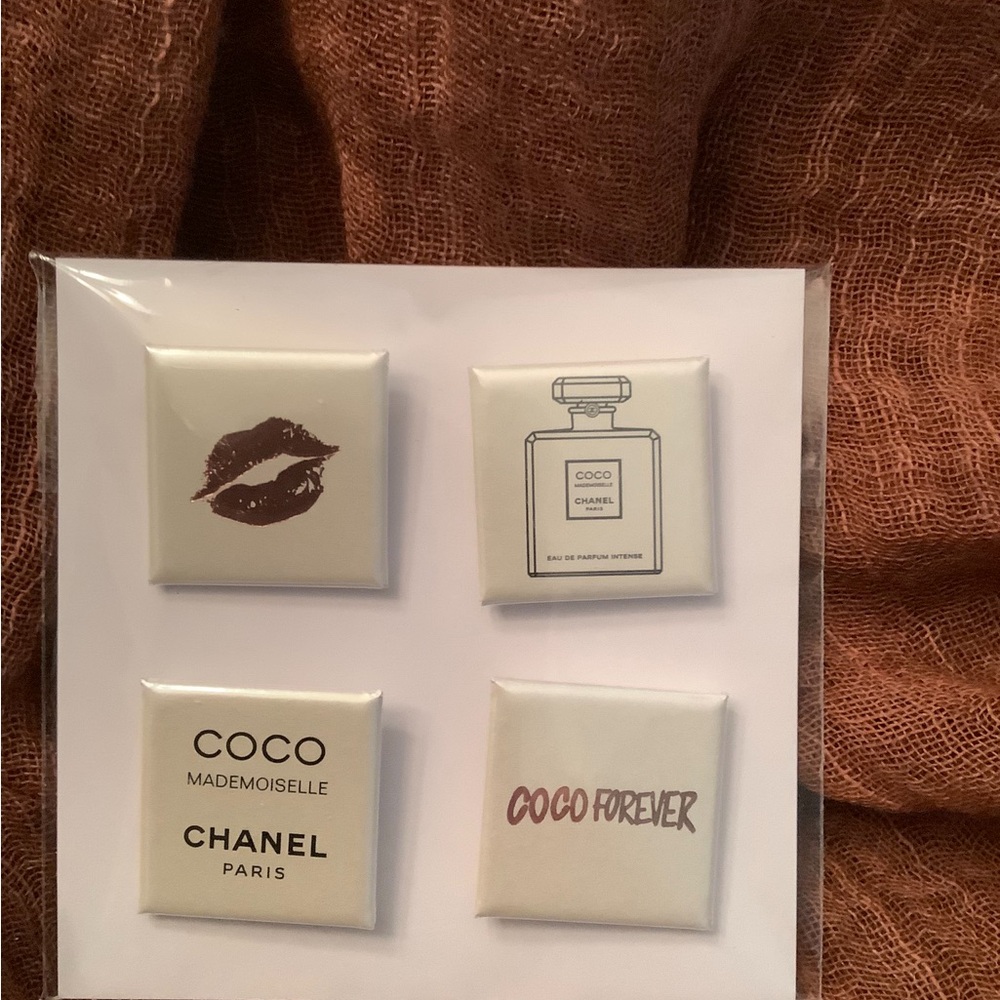 FIRM PRICE Coco Mademoiselle 4 pcs Brooch NEW GWP